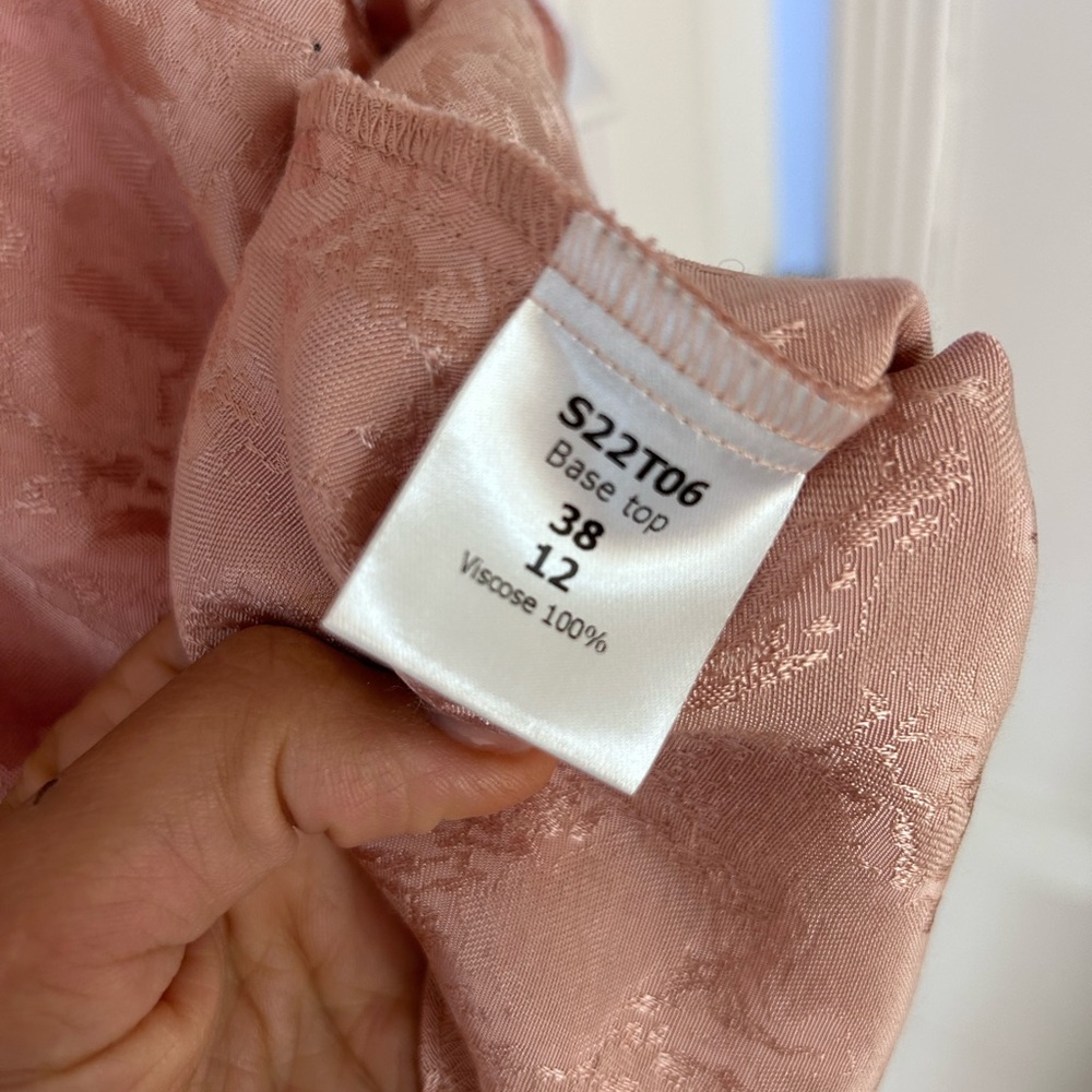 Pretty Top With Adjustable Straps. - image 5